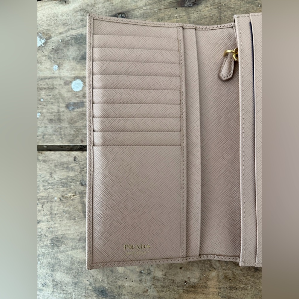 Prada Large Saffiano Leather Wallet in Tan / Powdered Pink - Picture 7 of 12